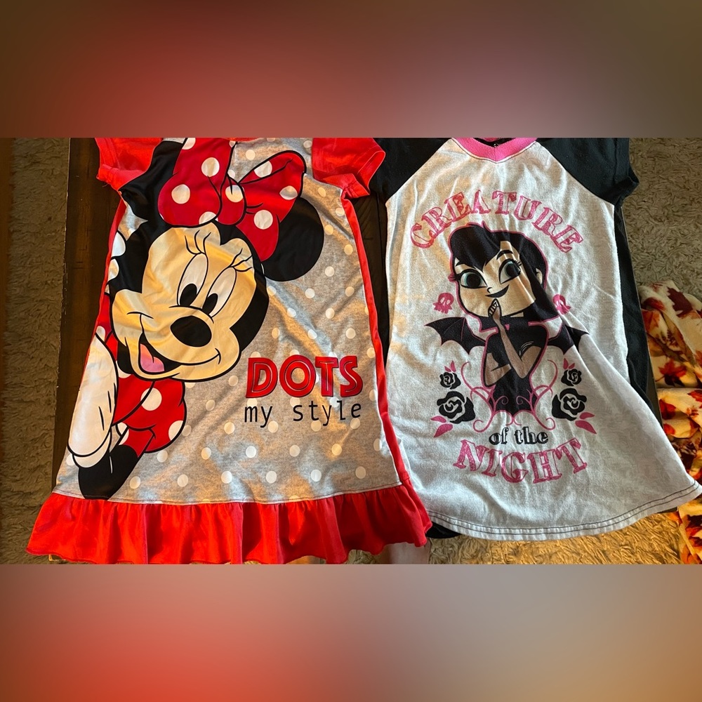 Bundle of 2 Girls Disney Night Gowns Mini Mouse Size 6